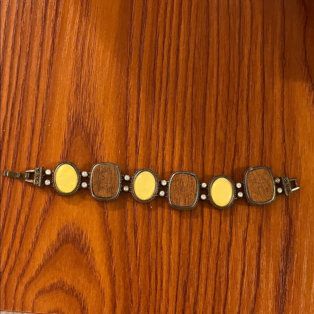 Mixed Wood and Yellow Resin Link Bracelet